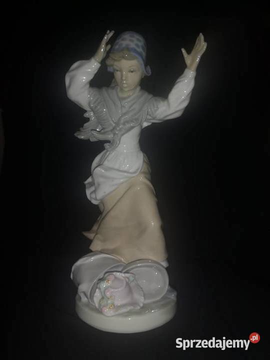 Figurka dziewczyny z kapeluszem Zapfir Made in Gdańsk