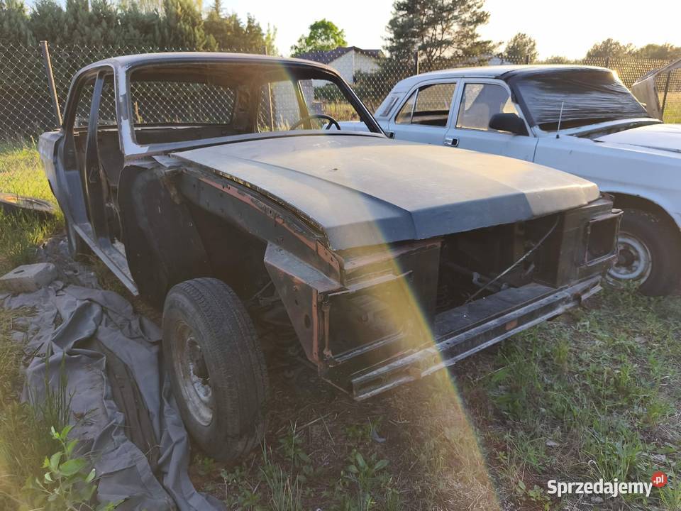 Nadwozie karoseria Wołga GAZ 3102 osobowe Góra Kalwaria