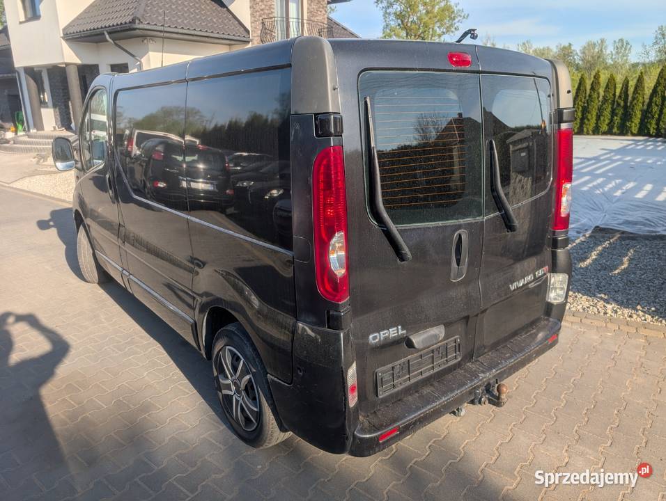 Opel Vivaro 20 CDTI Long 2012 198 000 Bogate Góra Kalwaria