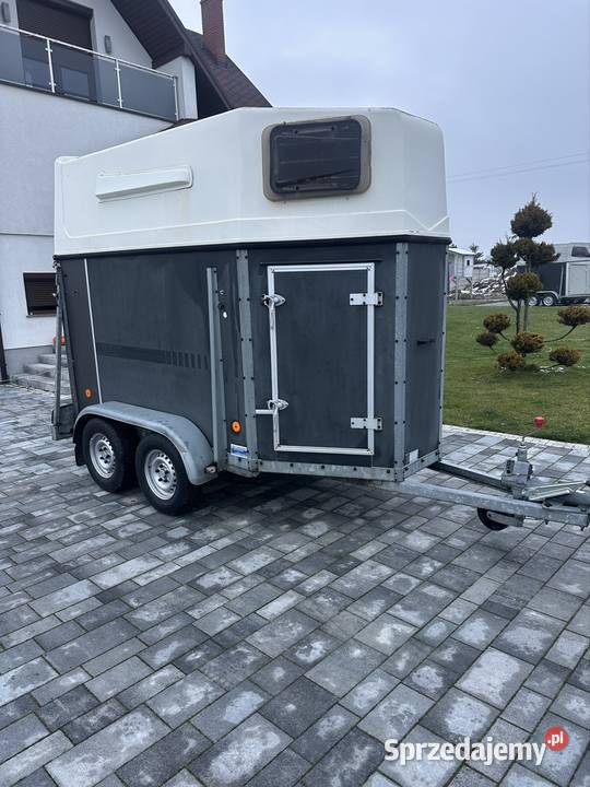 Przyczepa do przewozu 15 konia kąt B Rok produkcji 2007 Mokra