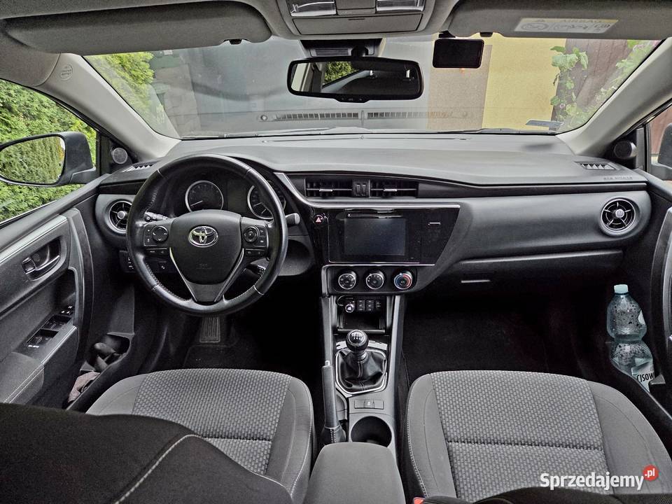 Toyota Corolla 16 201819r w orginale serwisowane sprzedam