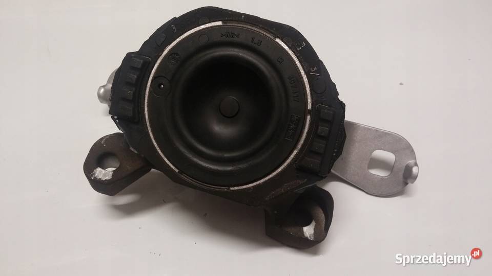 VOLVO C30 C70 S40 V50 V40 prawa poduszka silnik