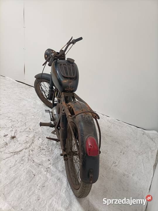 WFM 125 czarna oryginalny stan 1956r nieuszkodzony Padniewko