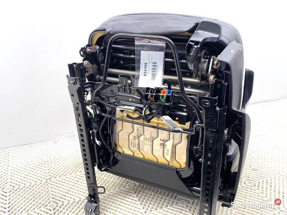 FOTEL LEWY PRZÓD VOLVO V70 III Kombi 0716