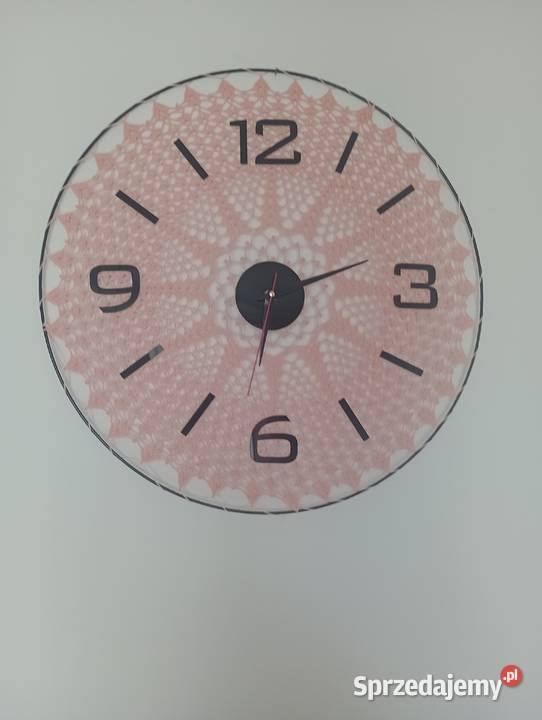 Zegar na mandali szydełkowej