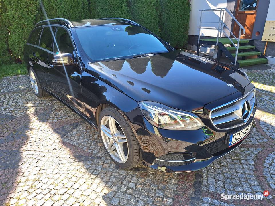 MERCEDESBENZ E200 BLUTEC NOWY SILNIK nieuszkodzony Bielawa