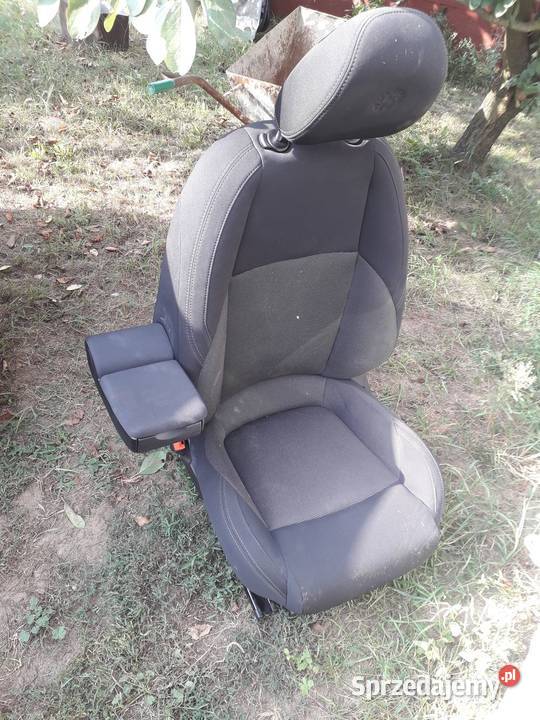 Alfa Romeo Giulietta lift 2015r fotel kierowcy z Złoczew