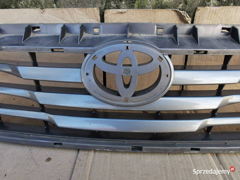 Grill atrapa chłodnicy toyota hilux 7 VII lift wielkopolskie Sieraków sprzedam