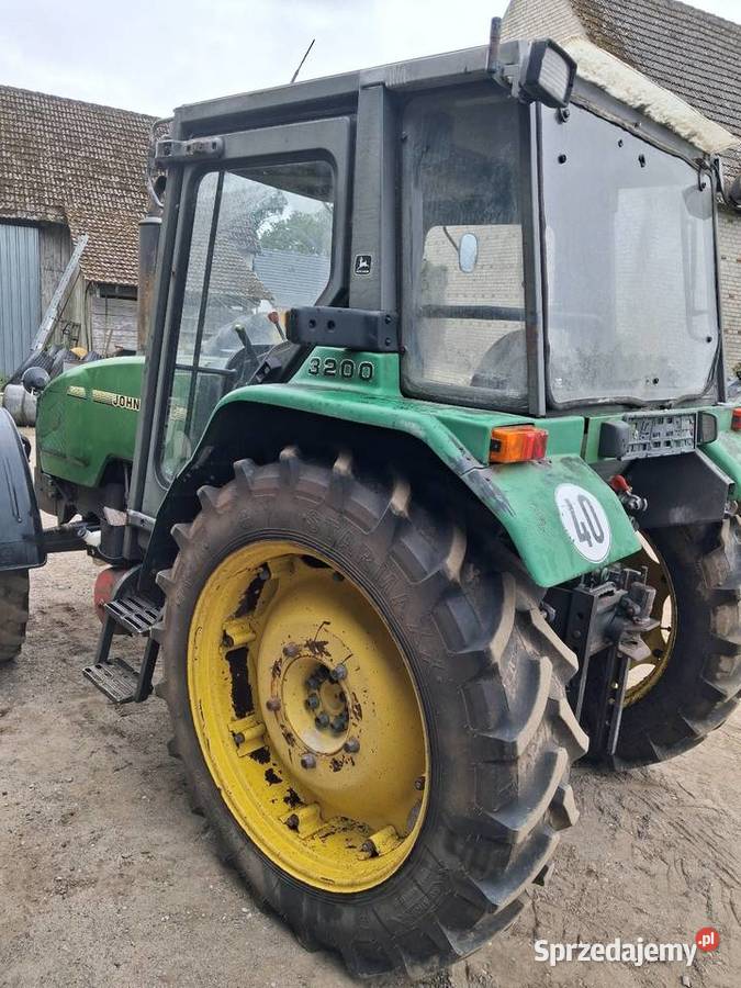 Johndeere 3200 renault ceres