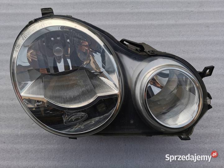 Lampa Prawy Przód Przednia Prawa VW Polo 9N osobowe Wyszków