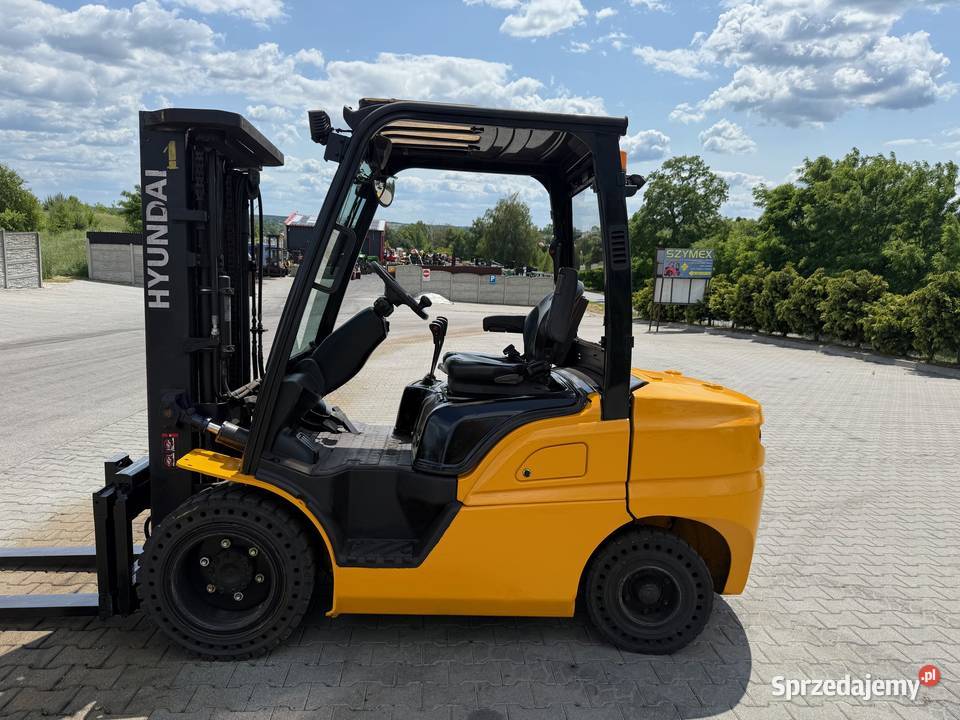 wózek widłowy HYUNDAI 33D9E Kubota 3000 Triplex Działoszyn