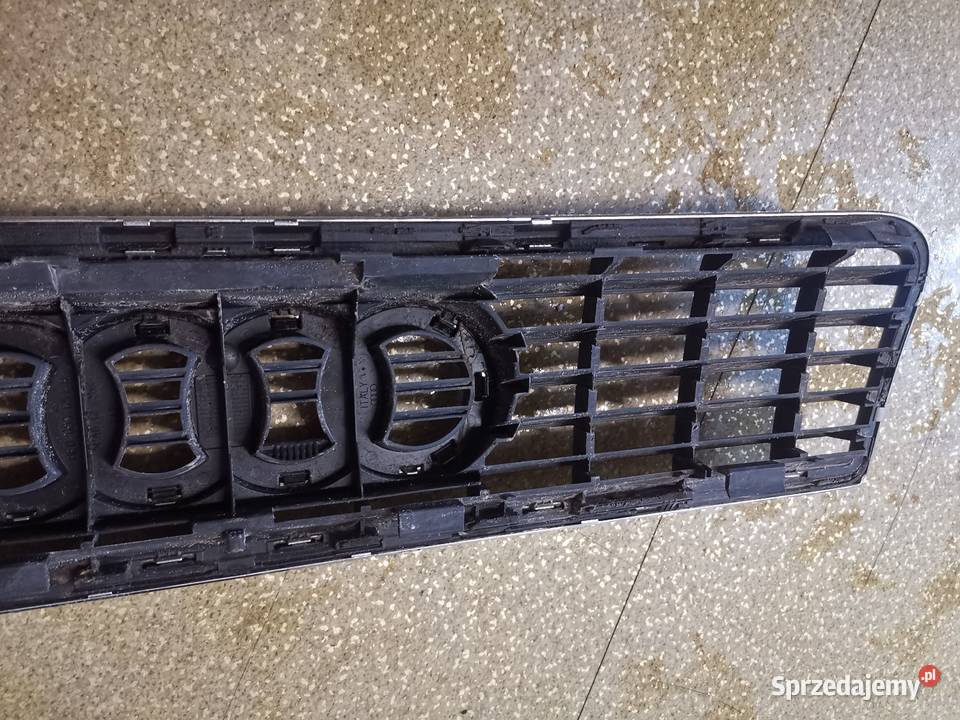 Gril atrapa Audi A4 B6 0205r 8E0853651 stan Zamość