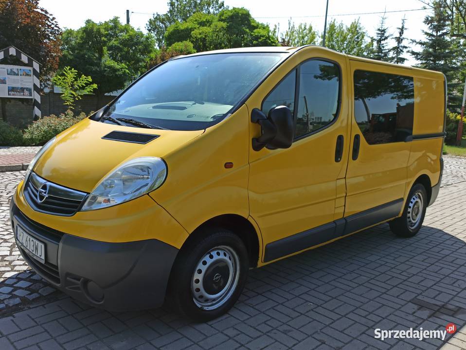 Opel Vivaro Brygadówka 6 miejsc lift 2008 stan Motoryzacja