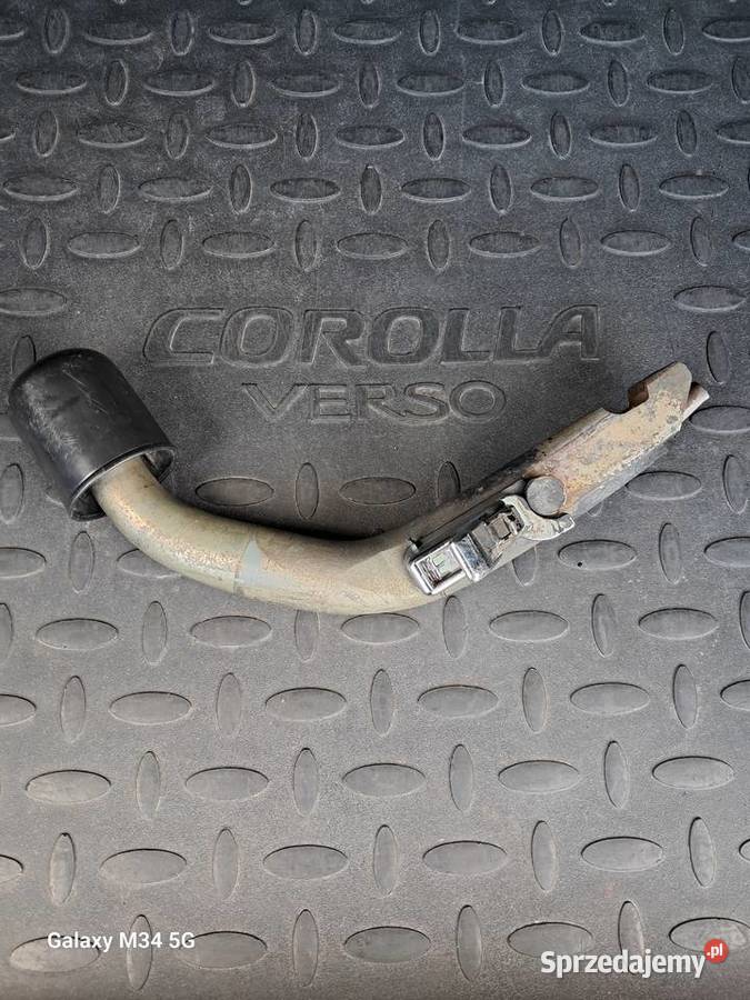 TOYOTA COROLLA VERSO