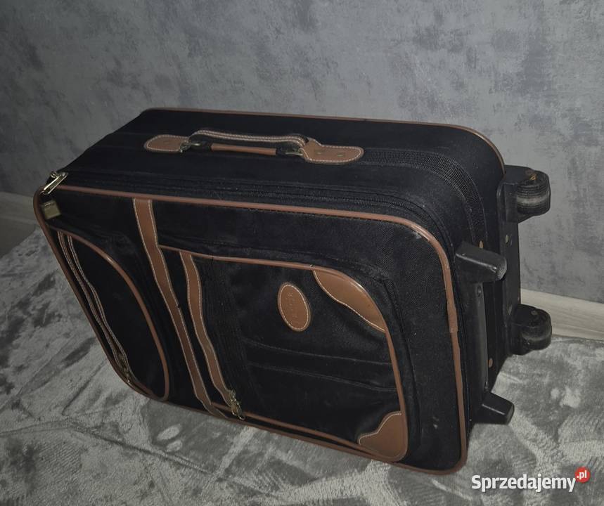 Walizka podróżna średnia Torby i walizki Łódź sprzedam