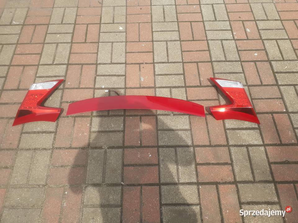 Lampy tył Stop Honda Civic IX 2012 środek