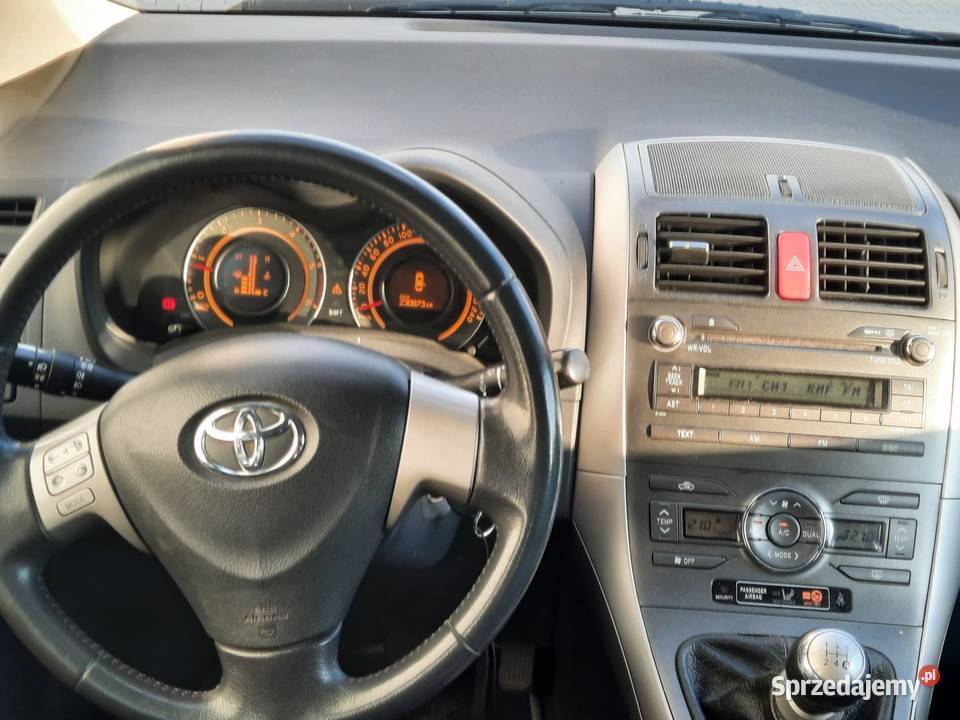 Sprzedam Toyotę Auris 1 4 D4D diesel z roku 2009 4/5 Nowosielce sprzedam