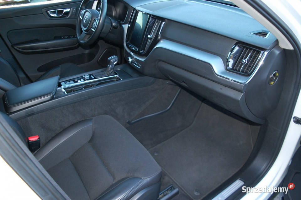 Volvo XC 60 235 Pneumatyka II 2017 elektryczne lusterka Dębica sprzedam