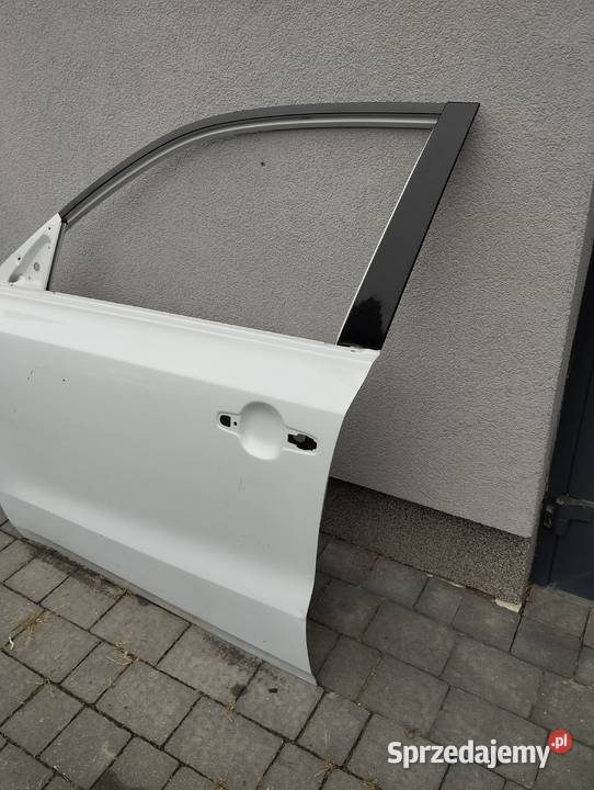 Suzuki Vitara 2016 drzwi lewy przód lubelskie Kozubszczyzna