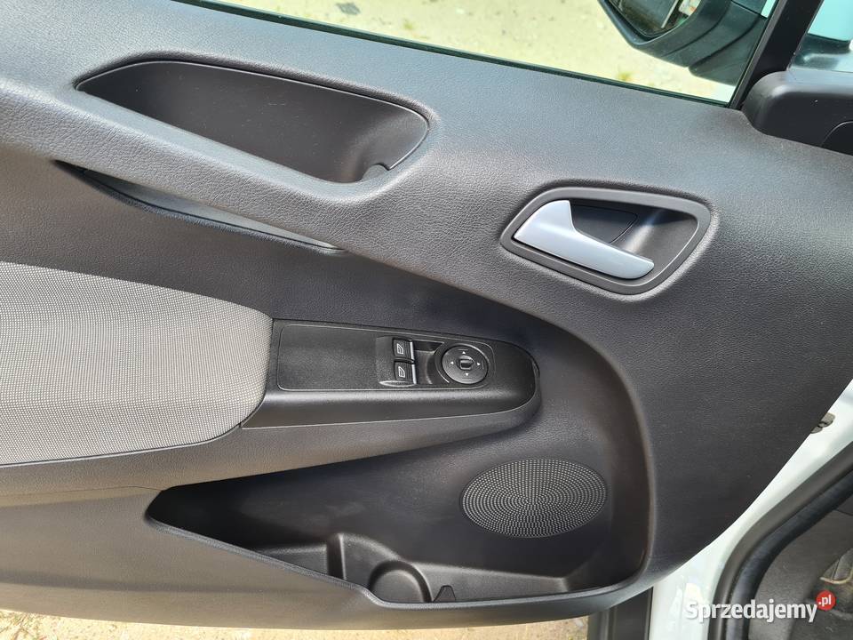 Ford Tourneo Courier benzyna EURO 6 1 właściciel Olsztyn