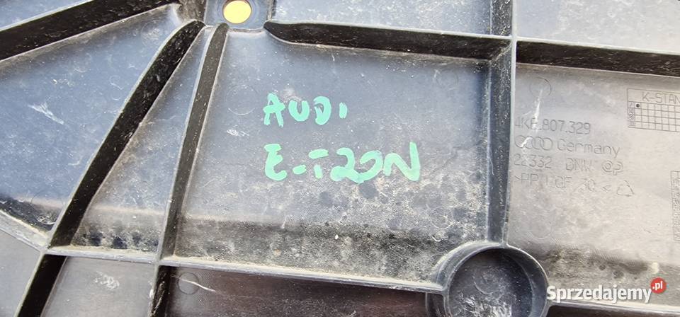 AUDI ETRON ŚLIZG ZDERZAKA PŁYTA 4KE807329 części blacharskie Bieleń