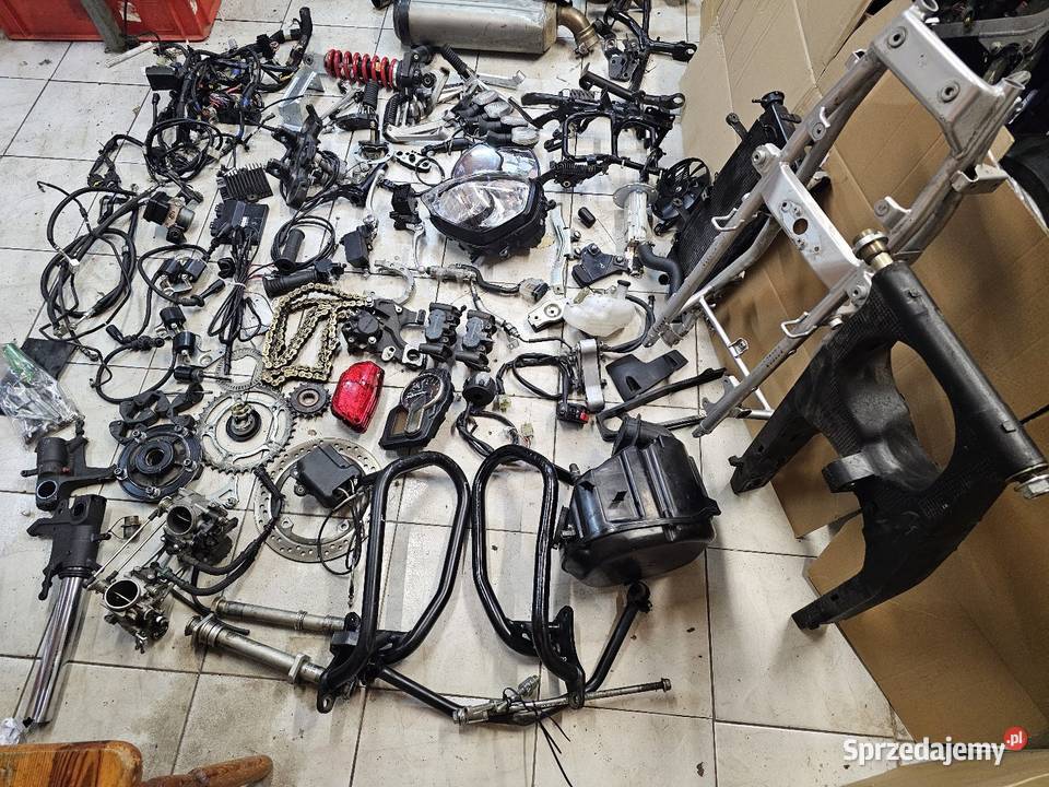 Suzuki DL 1000 Vstrom części dl1000 v strom Jelenia Góra