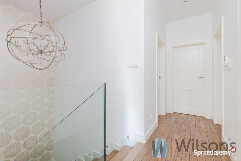 sprzedaży domu szeregowego Komorów 13428m2 szeregowa