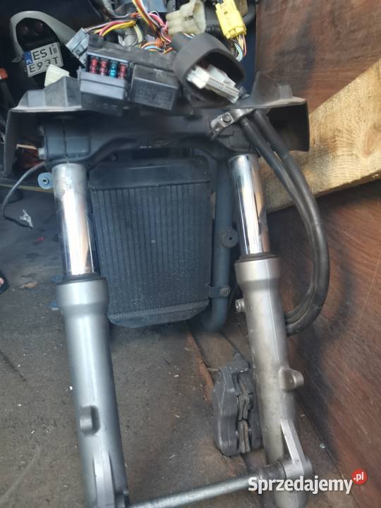Pozostałości Burgman 250 400 chłodnica pompa Mińsk Mazowiecki sprzedam
