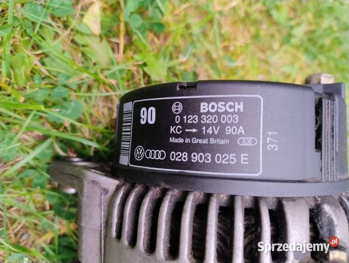 Audi 80 B4 19 TDI 1Z Alternator 90A 028903025E