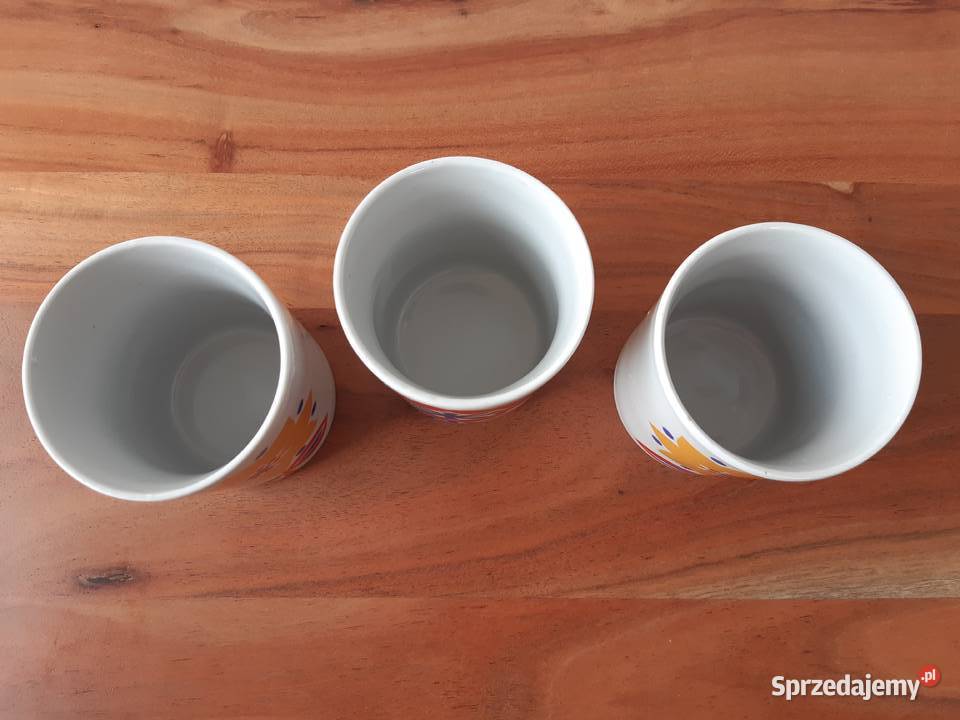 PRL Chodzież kubek w kwiaty 3 sztuki 80 Warszawa