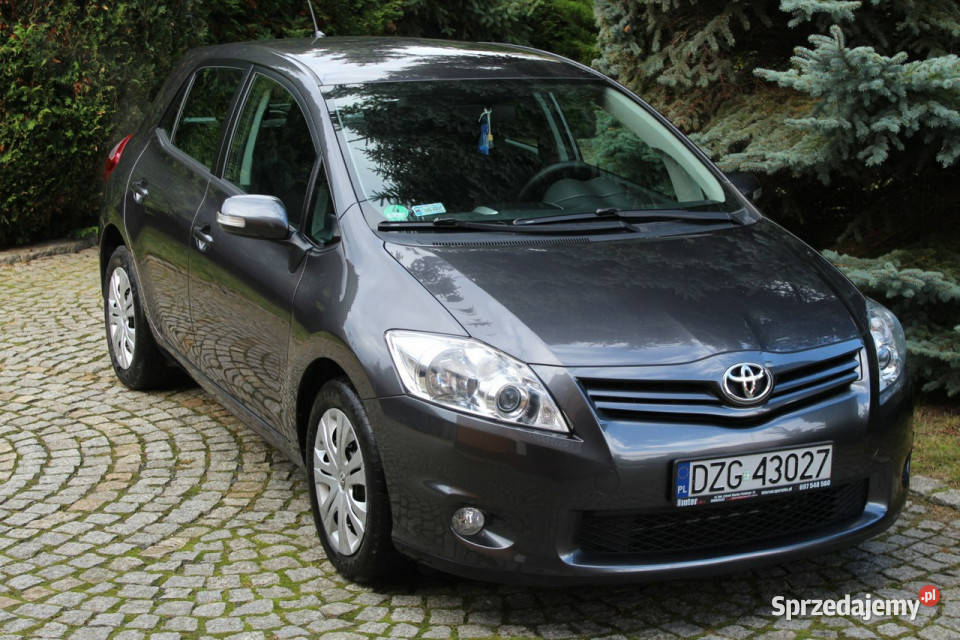 Toyota Auris Benzyna 134 Automat Zarejestrowana automatyczna sprzedam