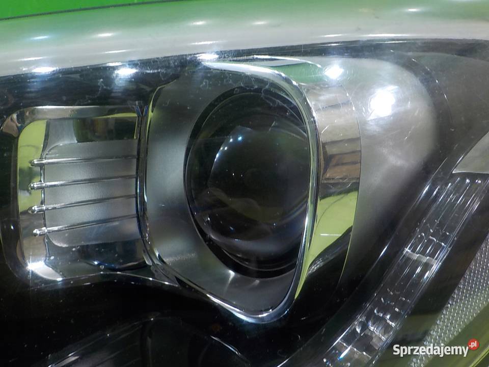 HYUNDAI ix35 I LIFT 20 CRDI 14r 5D XENON lampa Suków