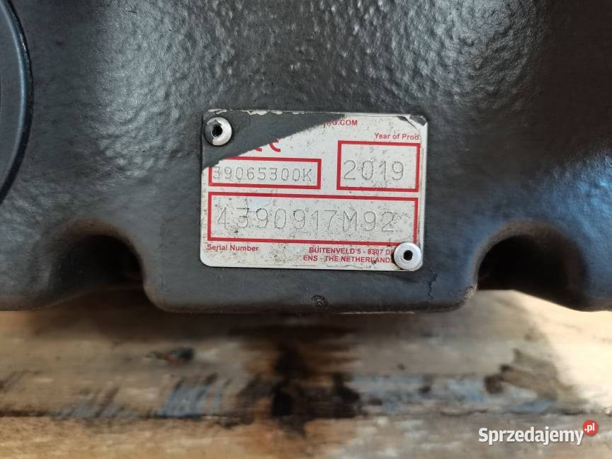 WOM przedni Massey Ferguson 7719 S Pozostałe Wilkowo