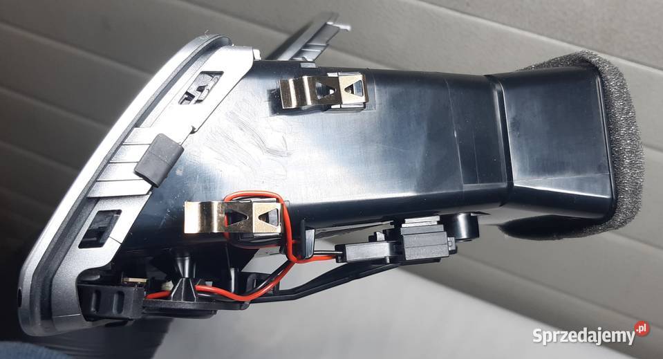 OBUDOWA DEKOR RAMKA ZEGARÓW VW TOUAREG 7P