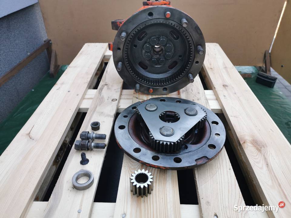 Zwolnica Zwrotnica lewa Fermec 860 Carraro Motoryzacja wielkopolskie Wilkowo sprzedam