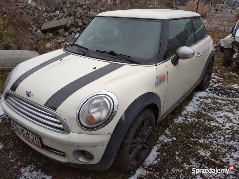 Mini Cooper 2009 14 GAZ coś stuka w silniku manualna