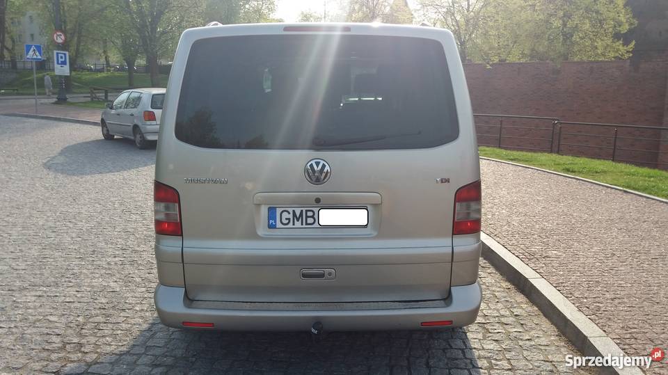 Volkswagen T5 Multivan Highline 25 TDi 6 biegów światła LED Malbork