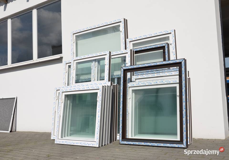 Okno PCV na wymiar białe do garażu obory budynku