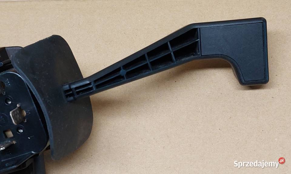 PRZEŁĄCZNIK ZESPOLONY OPEL KADETT 90196158 Mielęcin