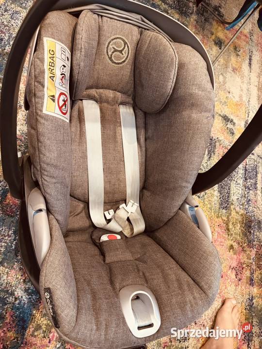 Fotelik Cybex Cloud Z i Size z podstawką