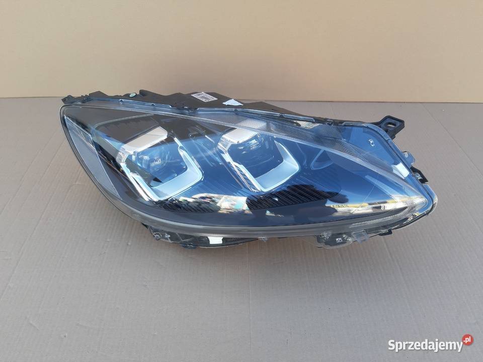 FORD KUGA MK3 ESCAPE REFLEKTOR PRAWY LAMPA FULL osobowe lubuskie Trzciel