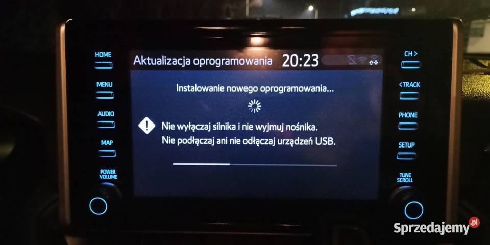 Toyota Android Auto Apple CarPlay Corolla Rav4 Łódź