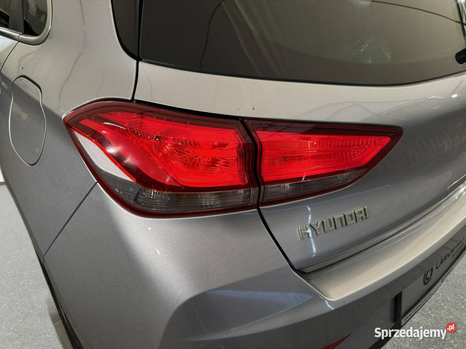 Hyundai i30 10TGDI 120 M6 2022 r salon I Myślenice sprzedam