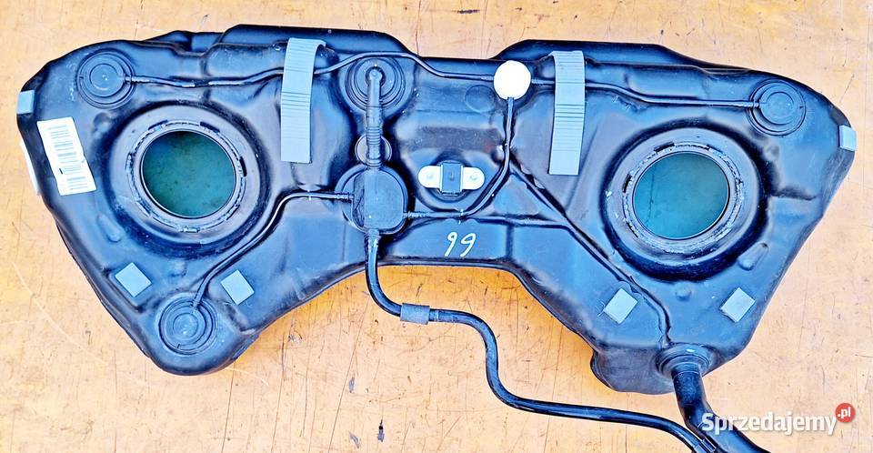 MERCEDES W204 LIFT SEDAN ZBIORNIK PALIWA Radom