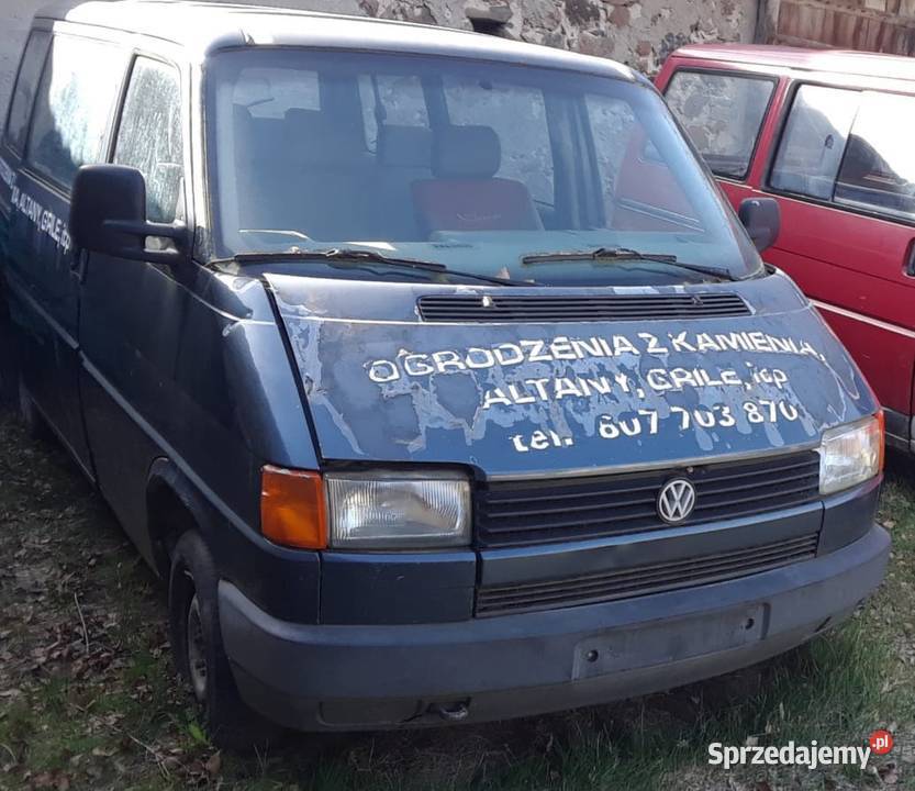 Dwa busy 1994 i 1991 VW T4 w jednej czerwony sprzedam