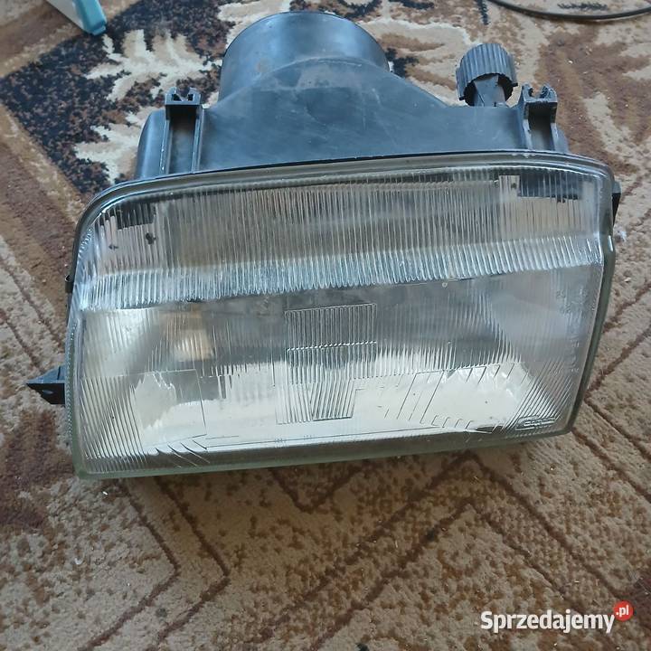 Lampa lewa przednia Renault 19