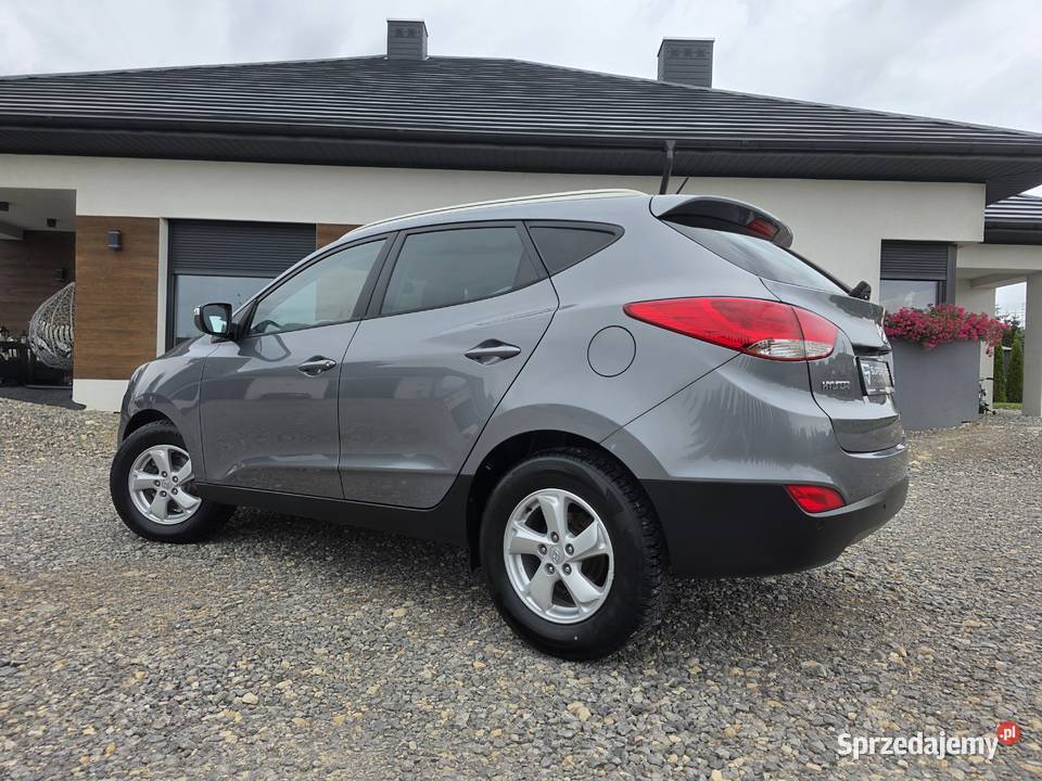 Hyundai IX3516 16V 135 STYLE RATY GWARANCJA szary ix35 Samochody osobowe Buk