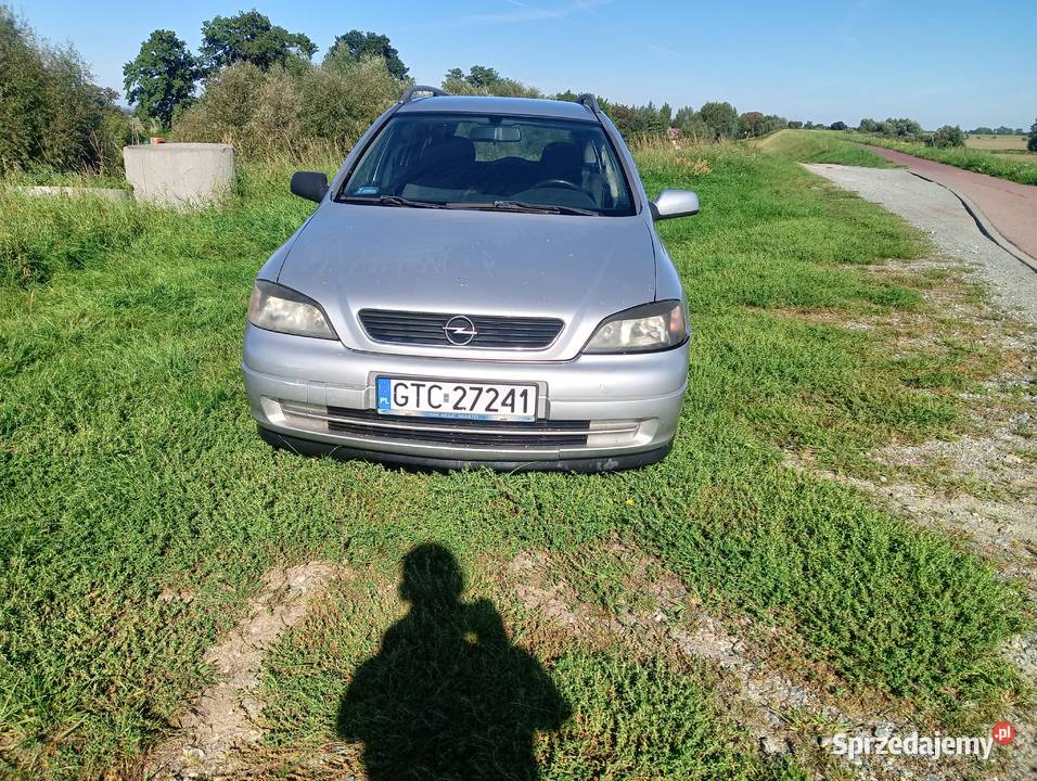 Sprzedam opla astrę autko zadbane mało pali sprzedam
