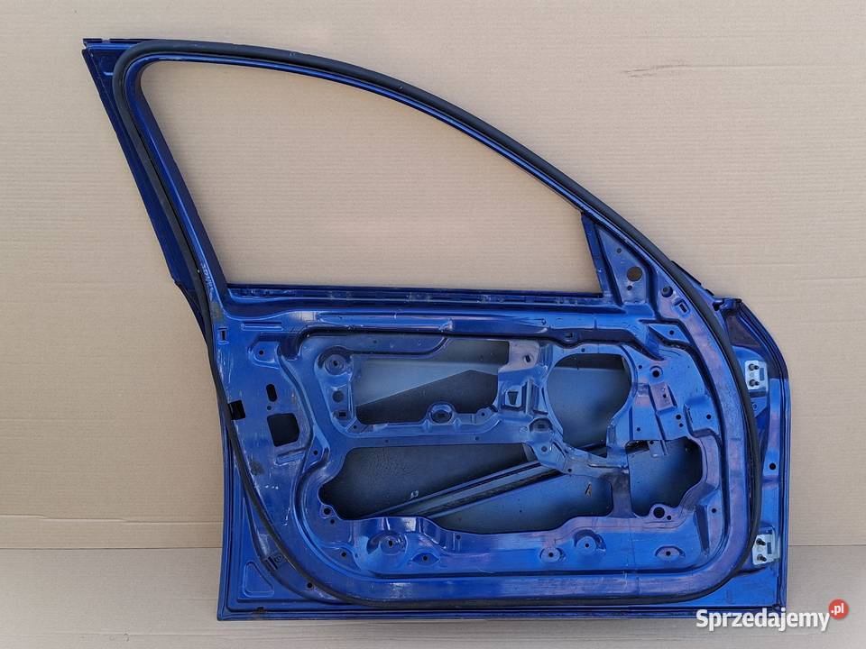 BMW 3 E90 E91 DRZWI LEWE PRZEDNIE LEWY PRZÓD osobowe Bieleń