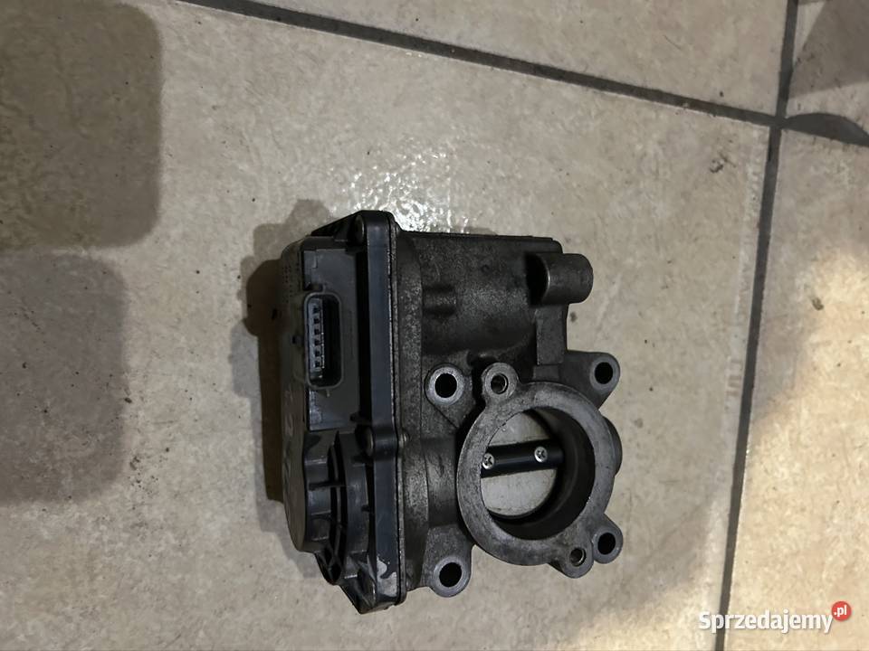 Przepustnica renault clio III 12 tce 8200570865D Kęty